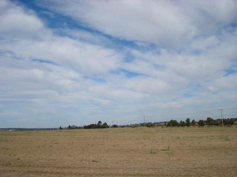 27 Diamond Drive, Cardigan Village VIC 3352