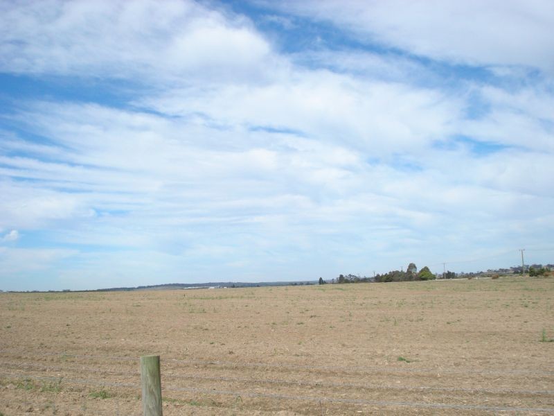 27 Diamond Drive, Cardigan Village VIC 3352