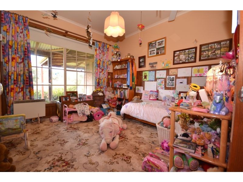 35 Doble Road, Smythes Creek VIC 3351