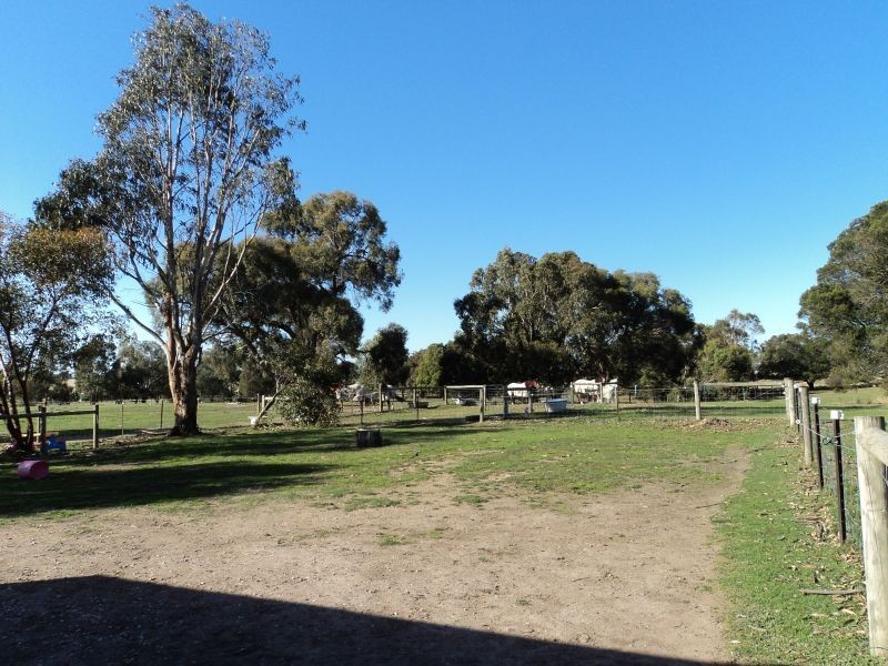 35 Doble Road, Smythes Creek VIC 3351