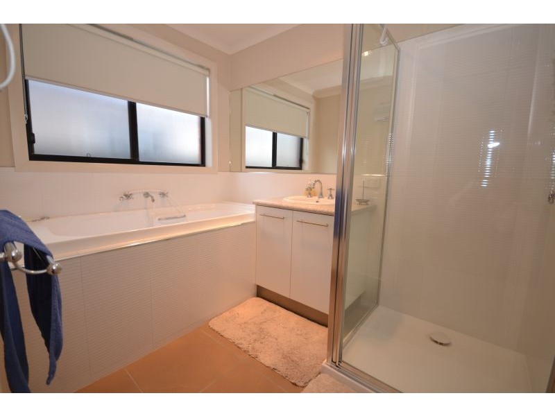 90 Alfredton Drive, Alfredton VIC 3350