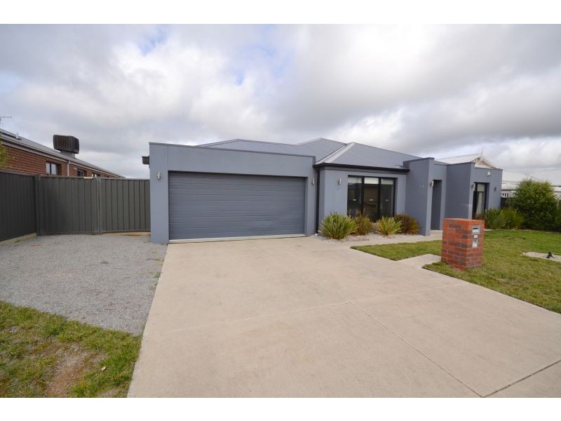 90 Alfredton Drive, Alfredton VIC 3350