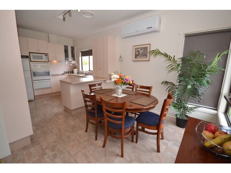 1020 Norman Street, Wendouree VIC 3355