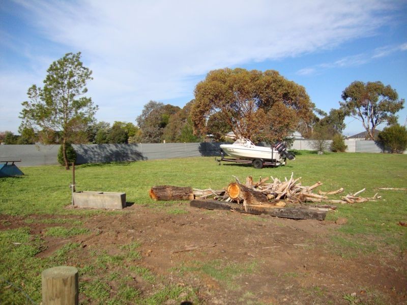 7 Clarke Street, Miners Rest VIC 3352