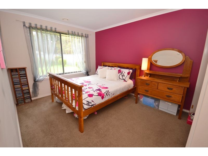 15B King George Way, Mitchell Park VIC 3352
