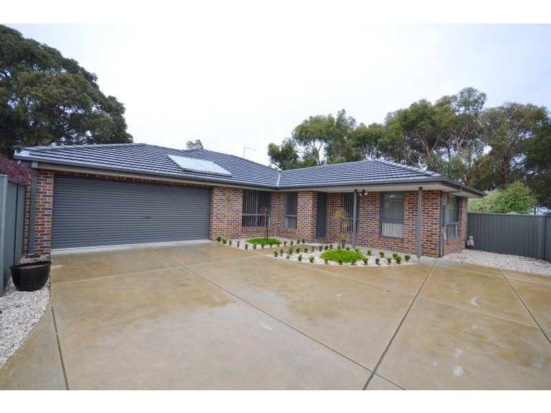 15B King George Way, Mitchell Park VIC 3352