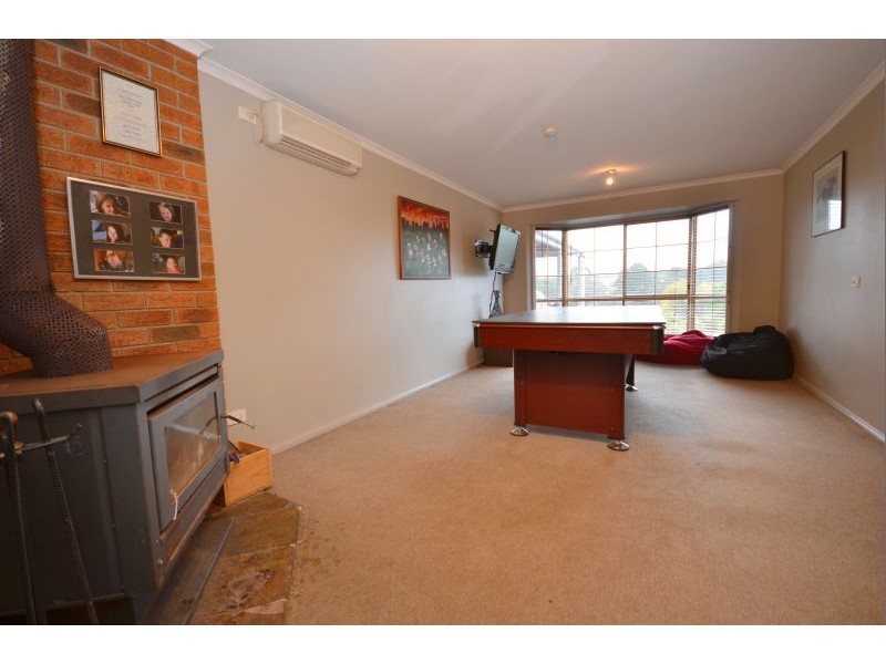 35 Urquhart Street, Gordon VIC 3345