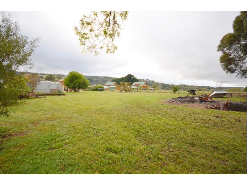 35 Urquhart Street, Gordon VIC 3345