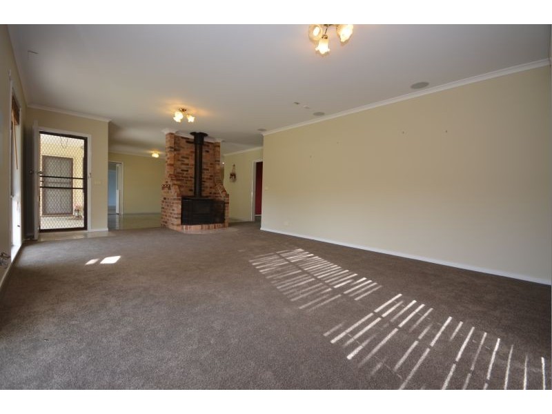 14 Parslow Road, Ross Creek VIC 3351