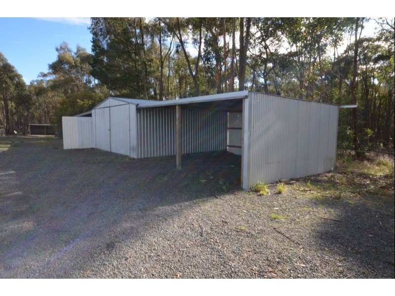 14 Parslow Road, Ross Creek VIC 3351