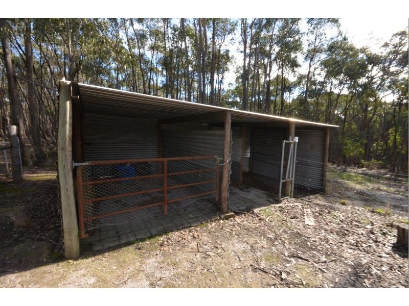 14 Parslow Road, Ross Creek VIC 3351