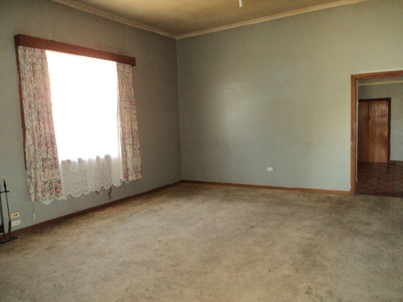 116 Elsworth Street East, Canadian VIC 3350