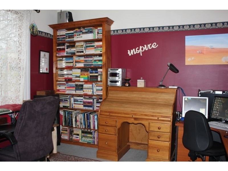 102 Clissold Street, Black Hill VIC 3350