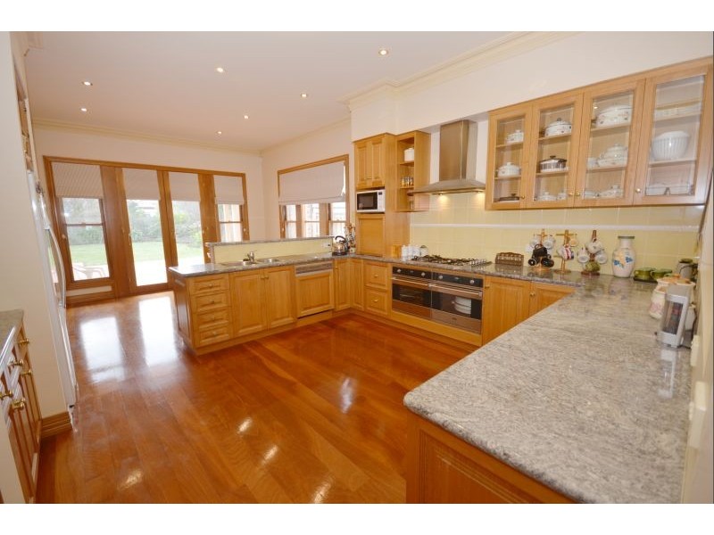 504 Wendouree Parade, Lake Wendouree VIC 3350