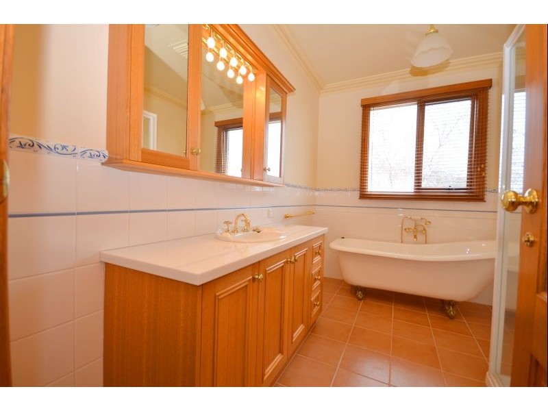 504 Wendouree Parade, Lake Wendouree VIC 3350