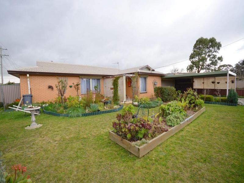 1 Elm Street, Wendouree VIC 3355