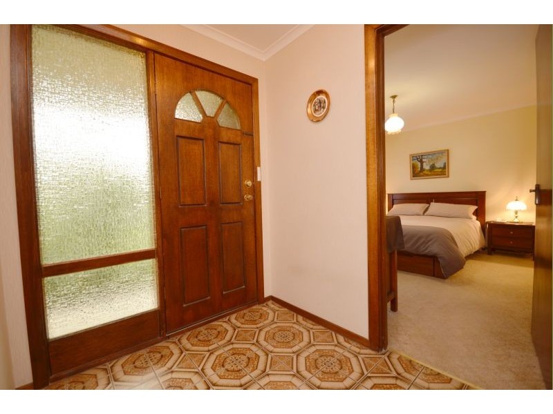 9 Vincent Court, Delacombe VIC 3356