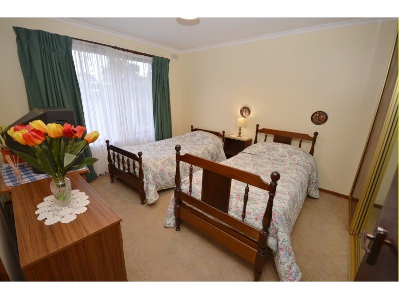 9 Vincent Court, Delacombe VIC 3356