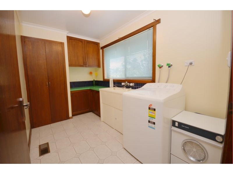 9 Vincent Court, Delacombe VIC 3356