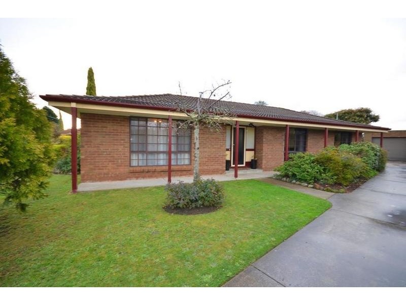22 Langstaffe Drive, Wendouree VIC 3355