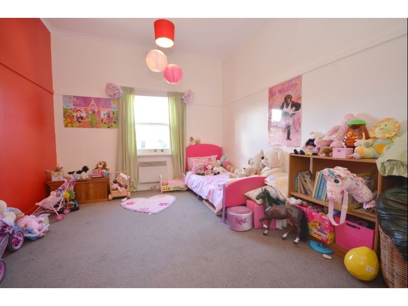 202 Elsworth Street West, Mount Pleasant VIC 3350