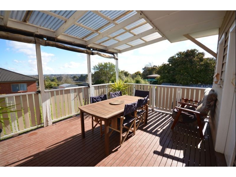 202 Elsworth Street West, Mount Pleasant VIC 3350