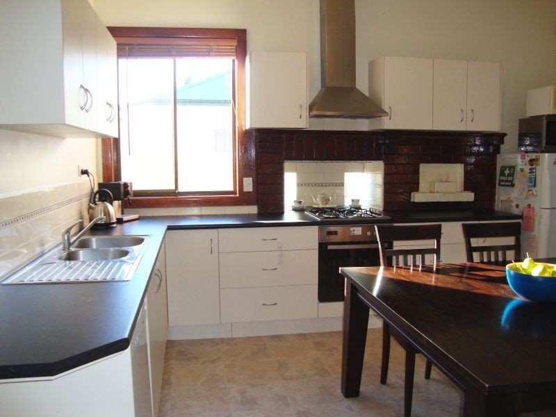 6 Victoria Street, Sebastopol VIC 3356