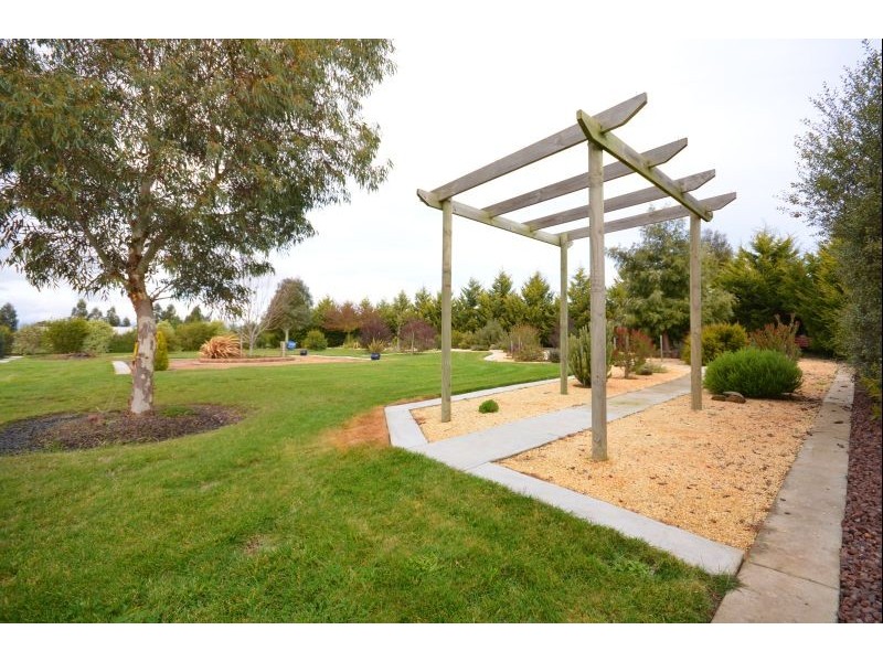 729 Remembrance Drive, Cardigan VIC 3352