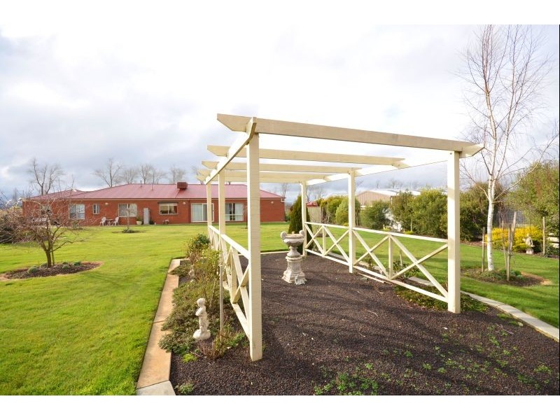 729 Remembrance Drive, Cardigan VIC 3352