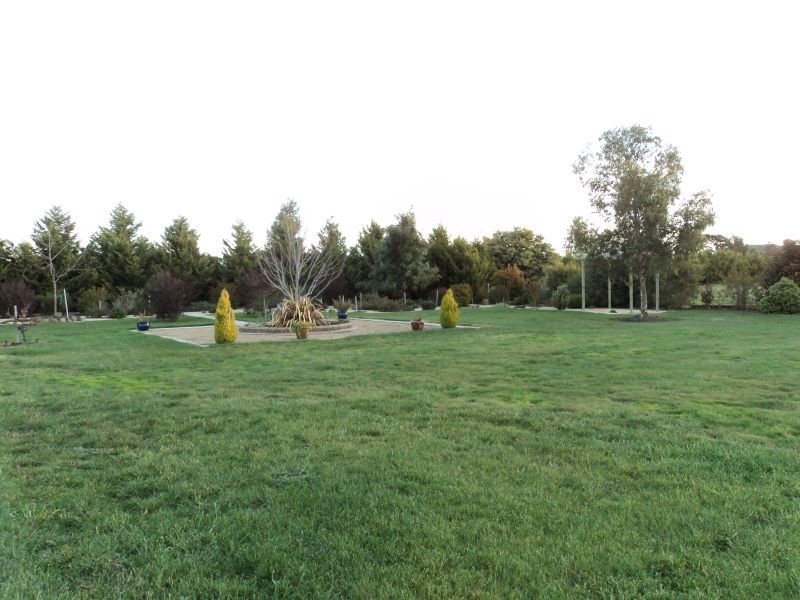 729 Remembrance Drive, Cardigan VIC 3352