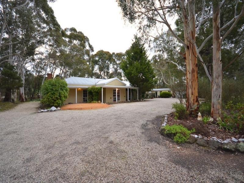 1250 Glenelg Highway, Smythesdale VIC 3351