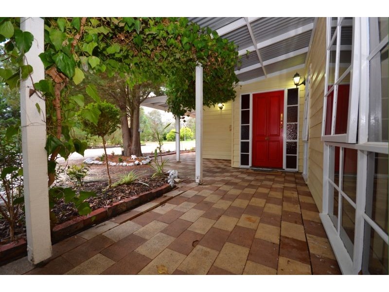 1250 Glenelg Highway, Smythesdale VIC 3351