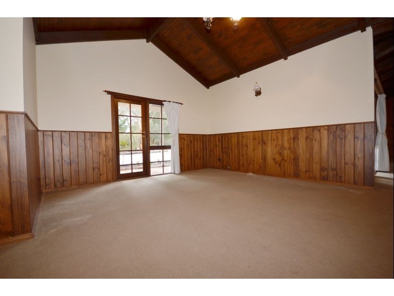 1250 Glenelg Highway, Smythesdale VIC 3351