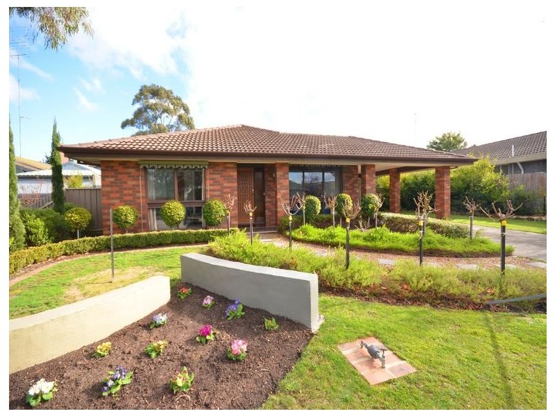 15 Avoca Crescent, Alfredton VIC 3350