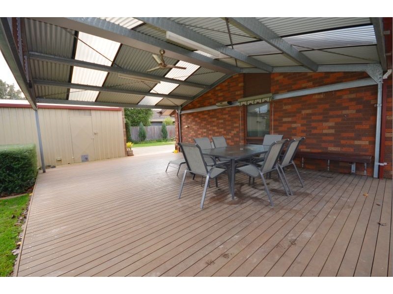 15 Avoca Crescent, Alfredton VIC 3350