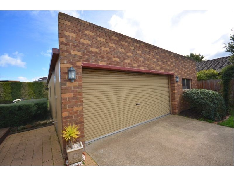 15 Avoca Crescent, Alfredton VIC 3350