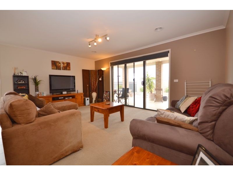 14 Miles Street, Sebastopol VIC 3356
