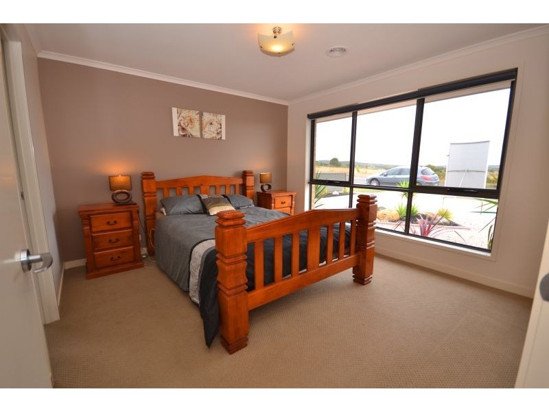 14 Miles Street, Sebastopol VIC 3356