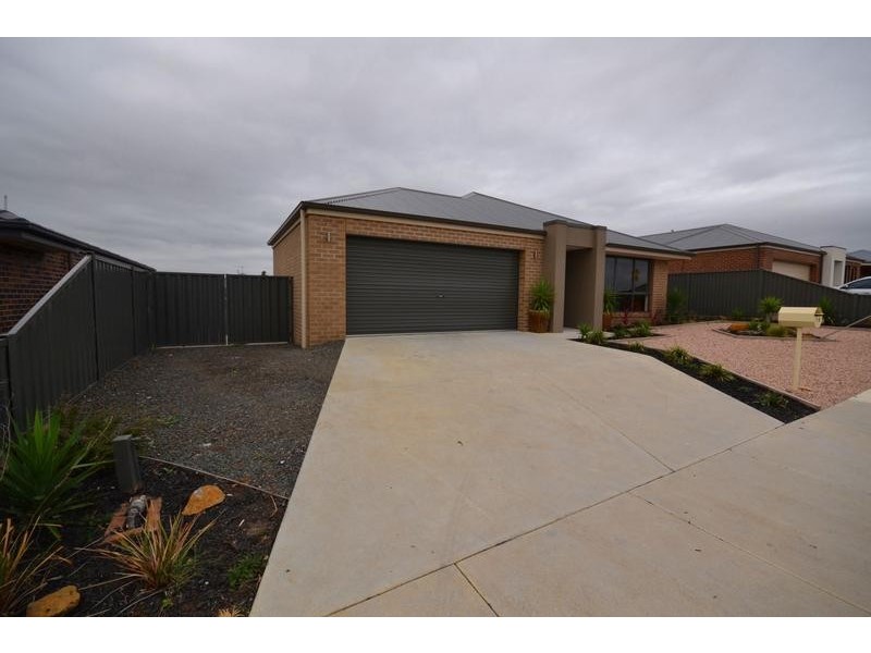 14 Miles Street, Sebastopol VIC 3356
