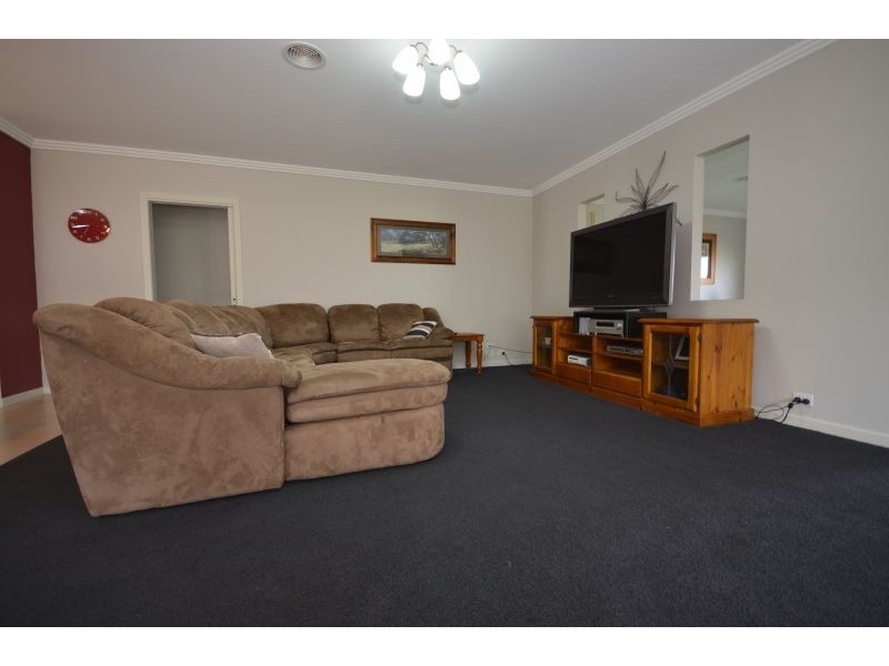 106 Alfredton Drive, Alfredton VIC 3350