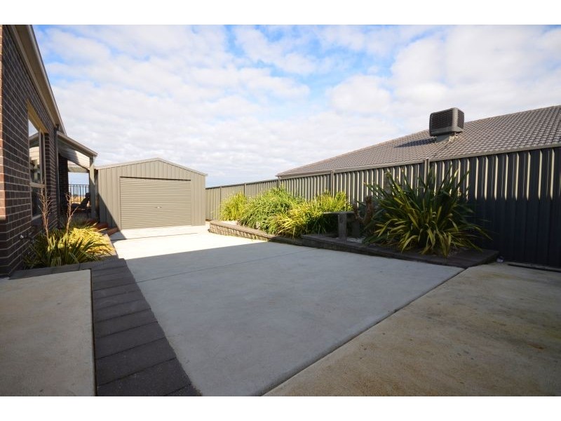 106 Alfredton Drive, Alfredton VIC 3350