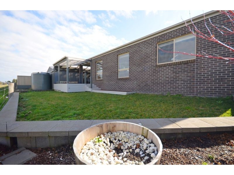 106 Alfredton Drive, Alfredton VIC 3350