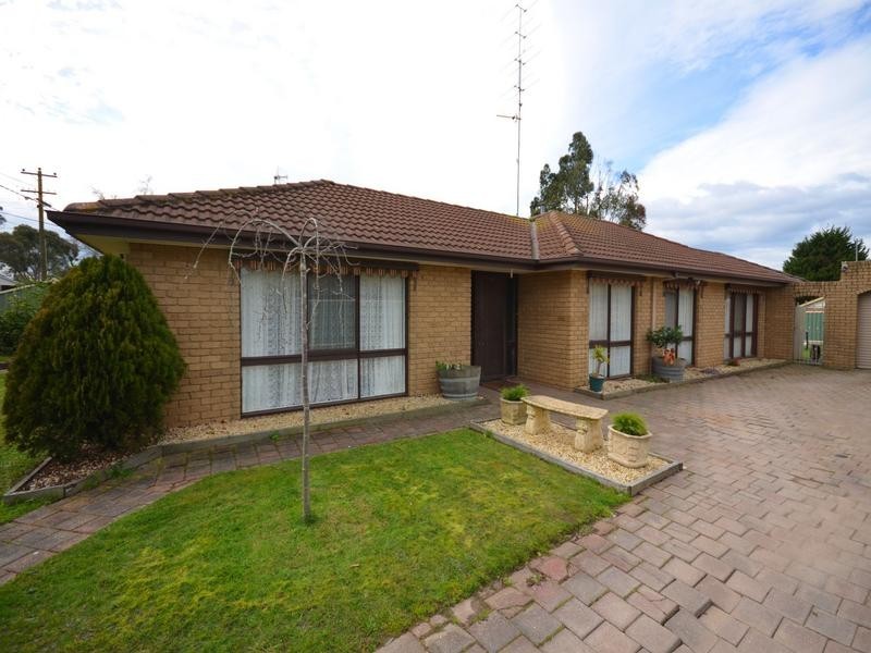 9 Mawarra Drive, Delacombe VIC 3356