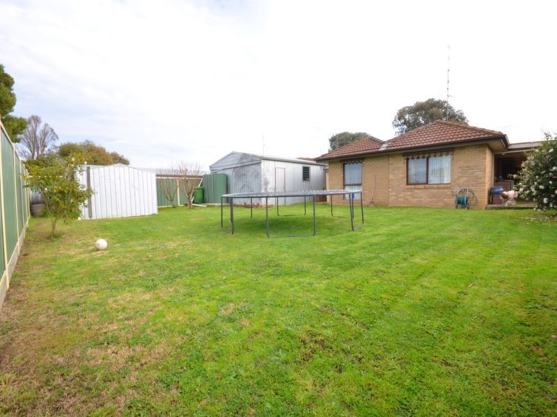 9 Mawarra Drive, Delacombe VIC 3356