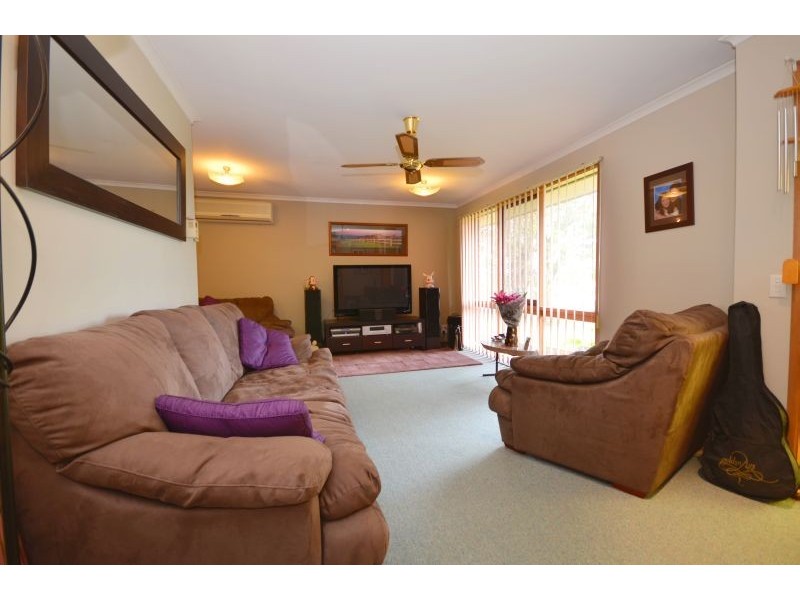 32 Racecourse Road, Haddon VIC 3351