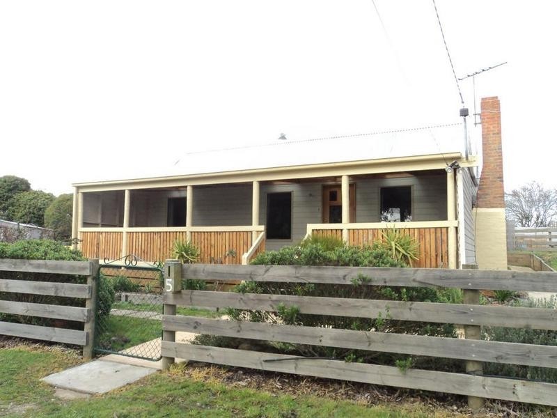5 Burke Street, Beaufort VIC 3373