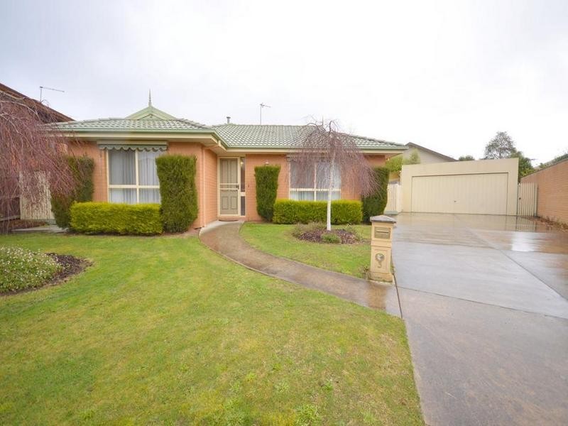 3 Pine View Crescent, Ballarat VIC 3350
