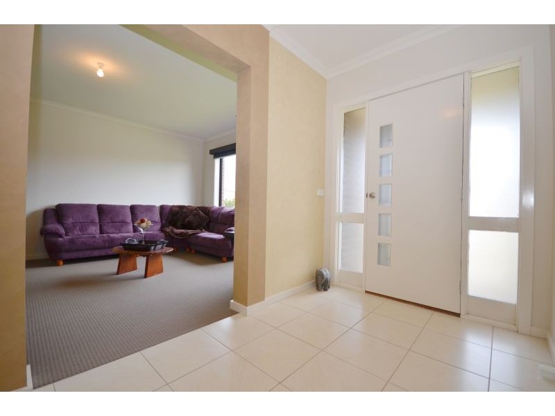 14 King George Way, Mitchell Park VIC 3352