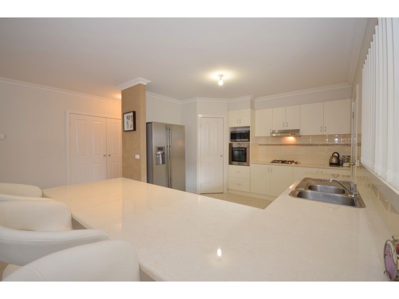 14 King George Way, Mitchell Park VIC 3352