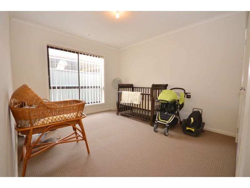 14 King George Way, Mitchell Park VIC 3352